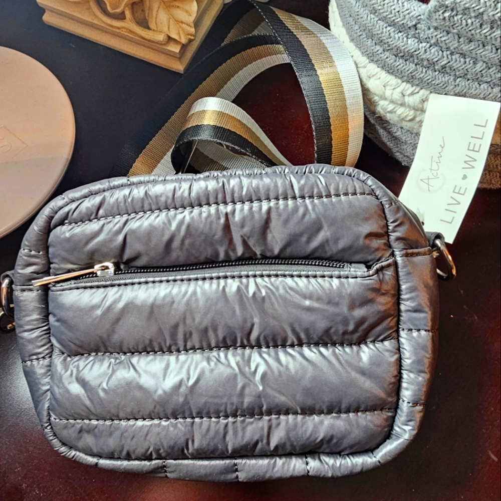 Crossbody Metallic Quilted Purse NWT
